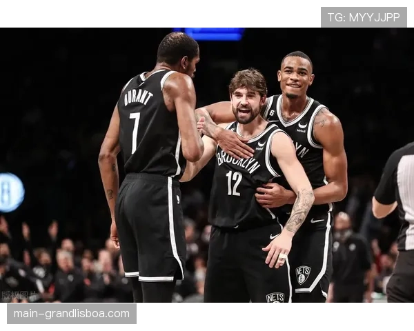 篮网阵容竞争力不足 季后赛席位争夺处于劣势