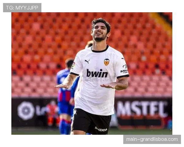 瓦伦西亚客场战绩不佳 攻防转换环节暴露明显问题